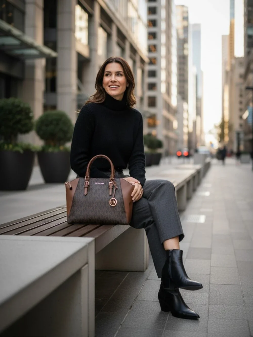 New Michael KORS Ciara Large Logo Acorn Leather Satchel